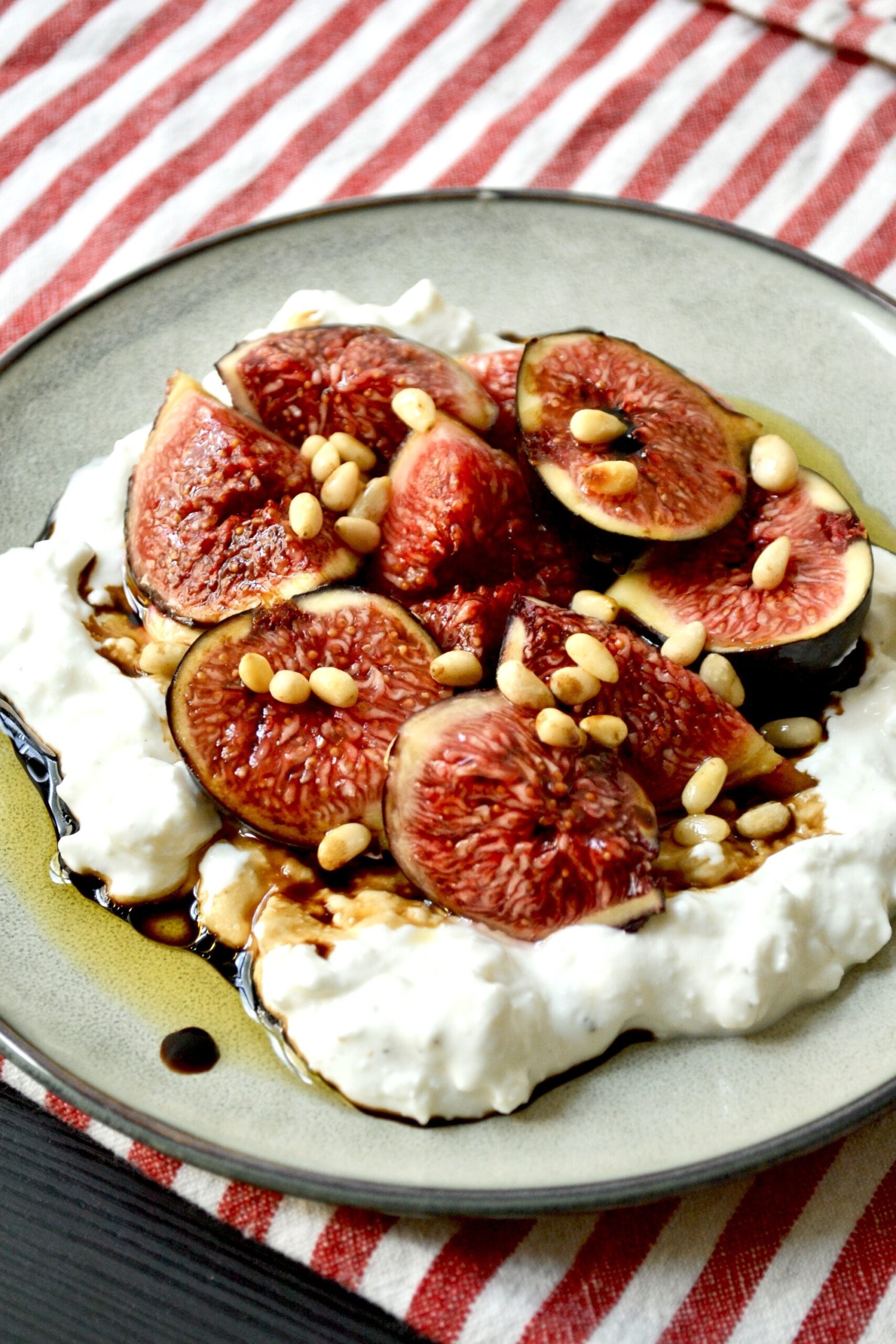 Figues rôties et Crème de fêta